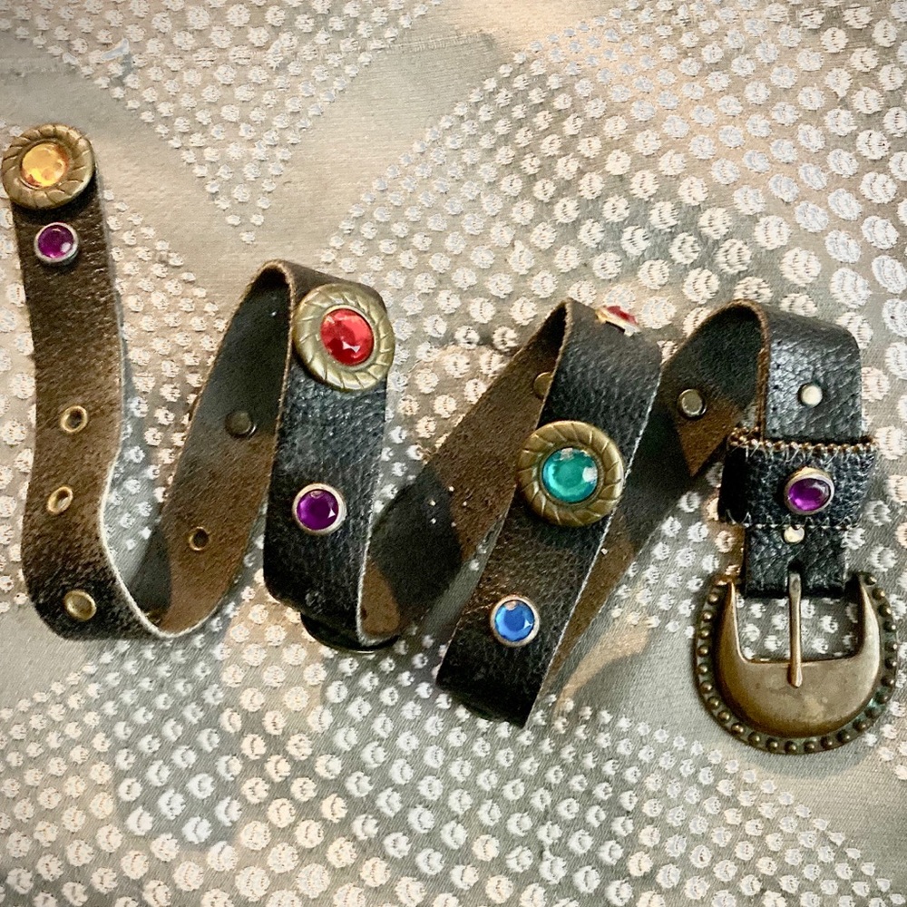 Unique Vintage leather belt with rhinestones